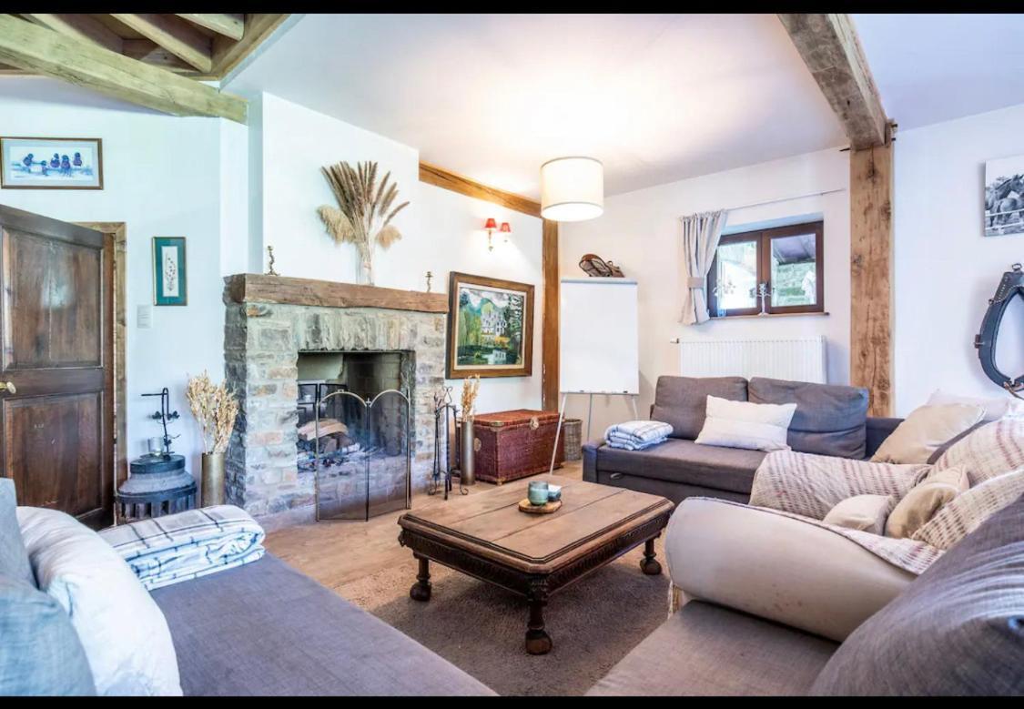 Les Ecuries De Lesse Appartement Libin Buitenkant foto